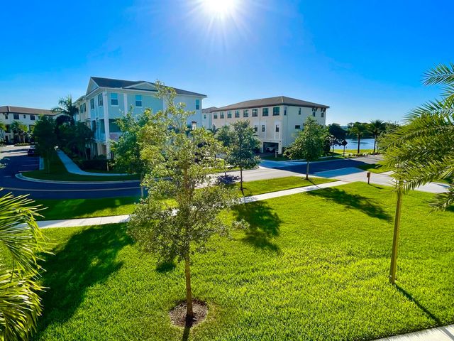12666 Machiavelli Way, Palm Beach Gardens, FL 33418
