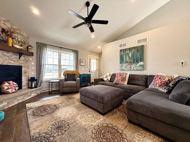 441 Hickory Street, Evansville, WI 53536