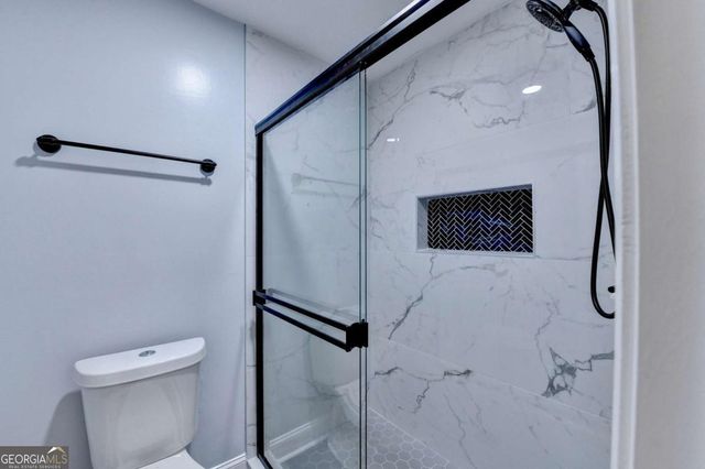 1695 Bull Run SW, Lilburn, GA 30047