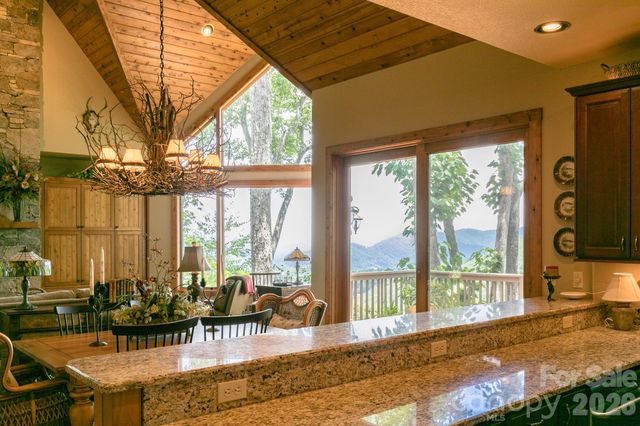456 Spring House Drive, Burnsville, NC 28714