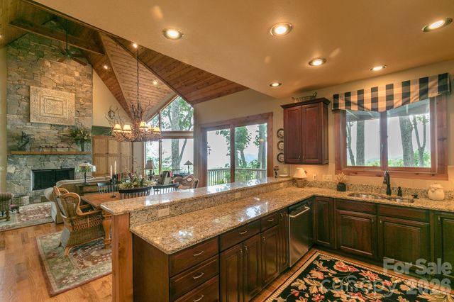 456 Spring House Drive, Burnsville, NC 28714