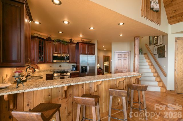 456 Spring House Drive, Burnsville, NC 28714