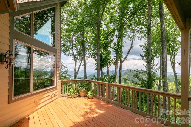456 Spring House Drive, Burnsville, NC 28714