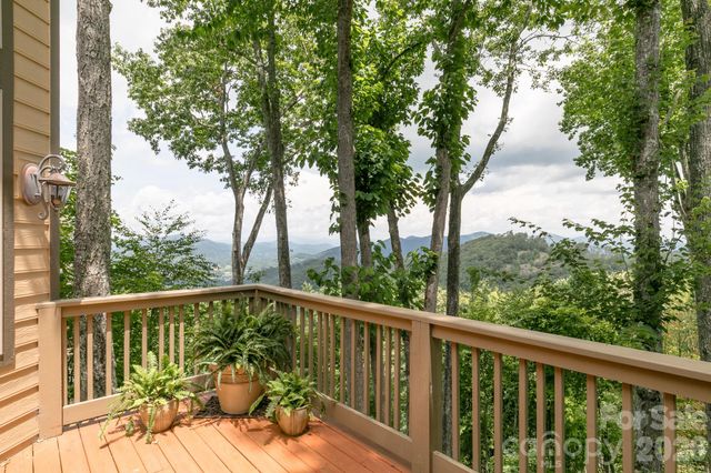 456 Spring House Drive, Burnsville, NC 28714
