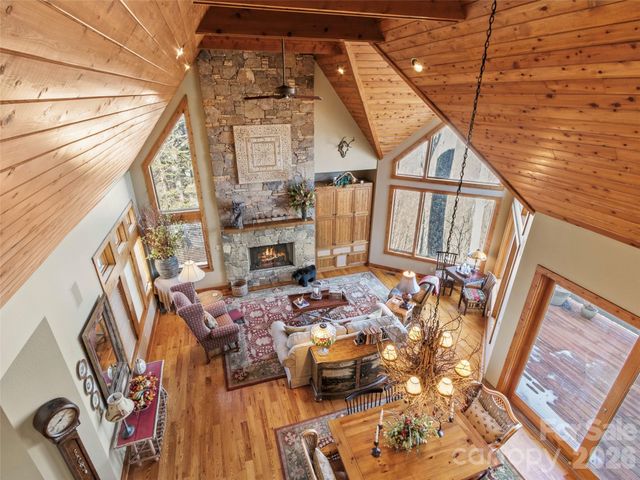 456 Spring House Drive, Burnsville, NC 28714