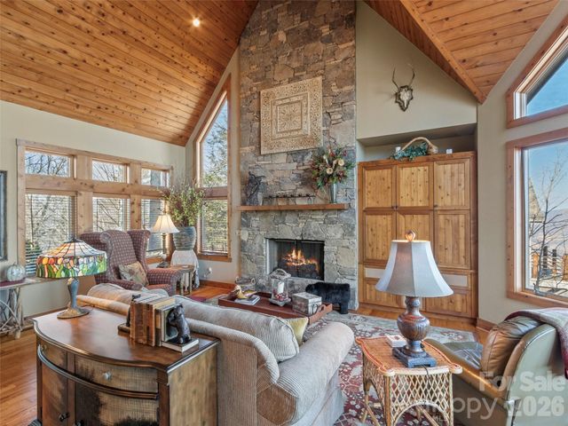 456 Spring House Drive, Burnsville, NC 28714