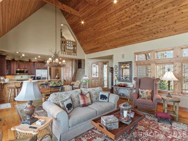 456 Spring House Drive, Burnsville, NC 28714