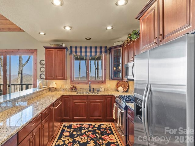 456 Spring House Drive, Burnsville, NC 28714