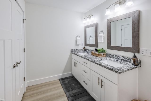 202 Eastberrys Creek Road, Duncan, SC 29334