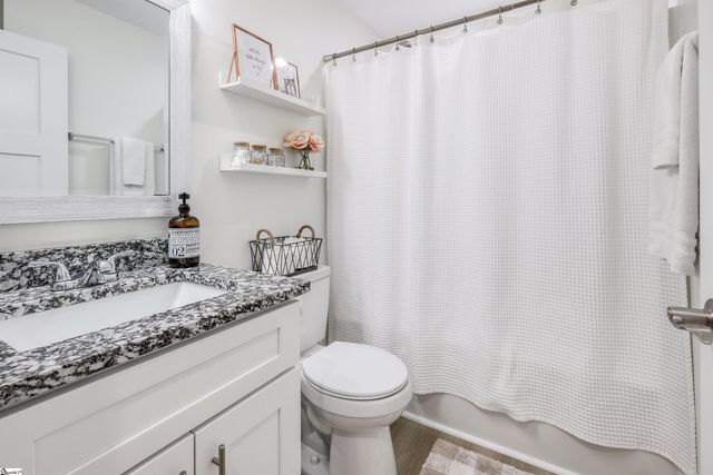 202 Eastberrys Creek Road, Duncan, SC 29334