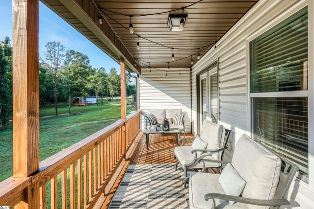 202 Eastberrys Creek Road, Duncan, SC 29334