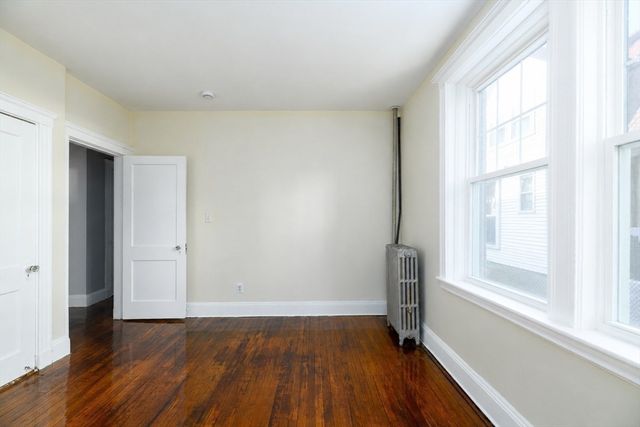 15 Colliston Rd 6, Boston, MA 02135