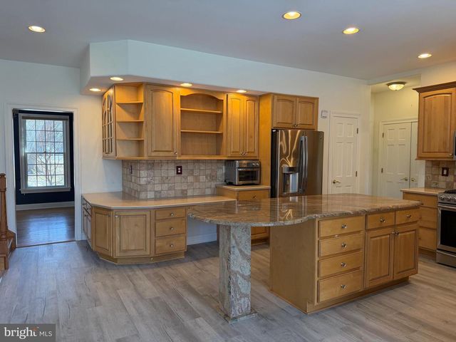 1 NOB HILL RD, Wilmington, DE 19808
