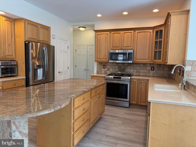 1 NOB HILL RD, Wilmington, DE 19808