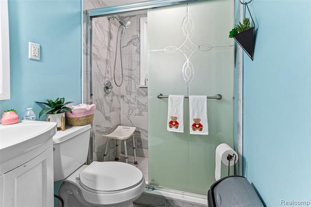 940 Stewart Avenue, Lincoln Park, MI 48146