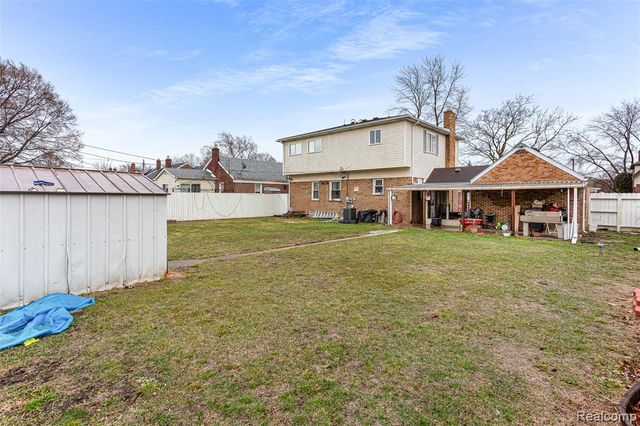 940 Stewart Avenue, Lincoln Park, MI 48146