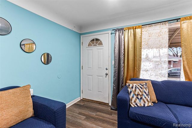 940 Stewart Avenue, Lincoln Park, MI 48146