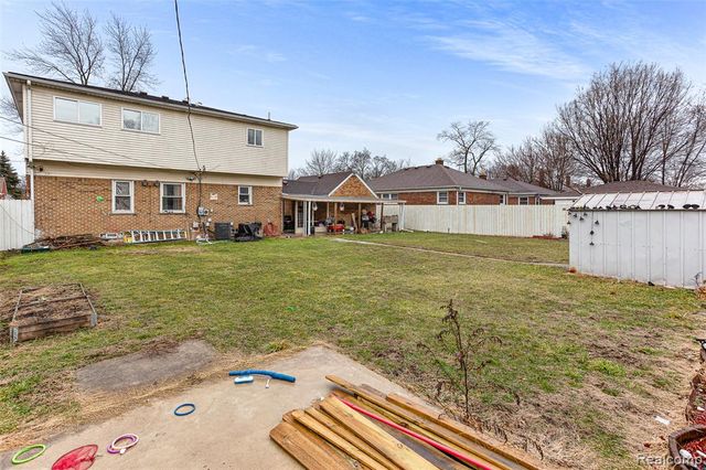 940 Stewart Avenue, Lincoln Park, MI 48146