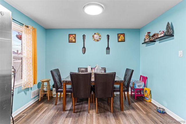 940 Stewart Avenue, Lincoln Park, MI 48146