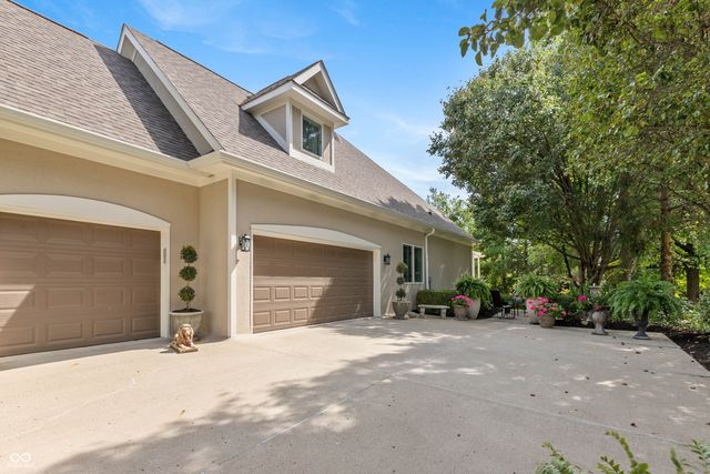 10224 Water Crest Drive, Fishers, IN 46038
