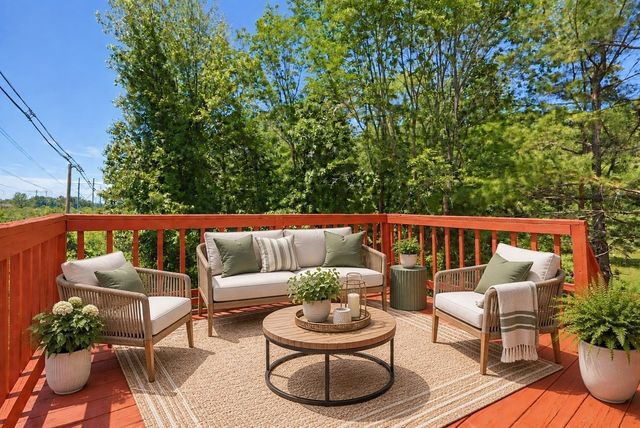 320 North St, Tewksbury, MA 01876