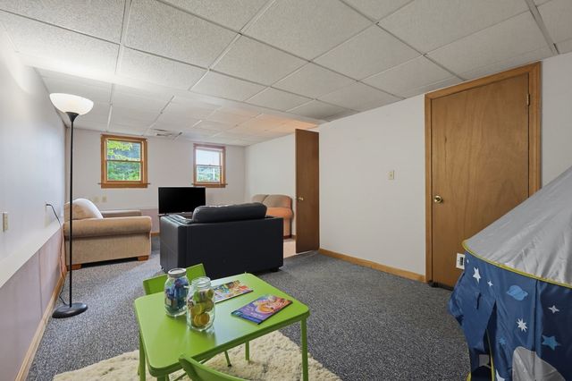 320 North St, Tewksbury, MA 01876