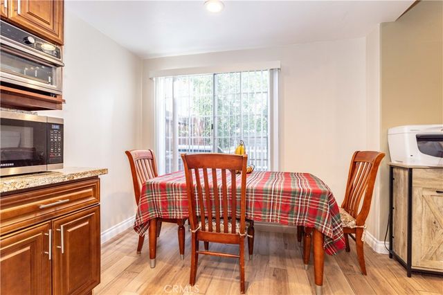 9146 Lemona Avenue 105, North Hills, CA 91343