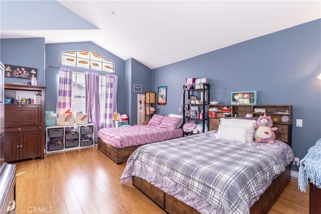 9146 Lemona Avenue 105, North Hills, CA 91343