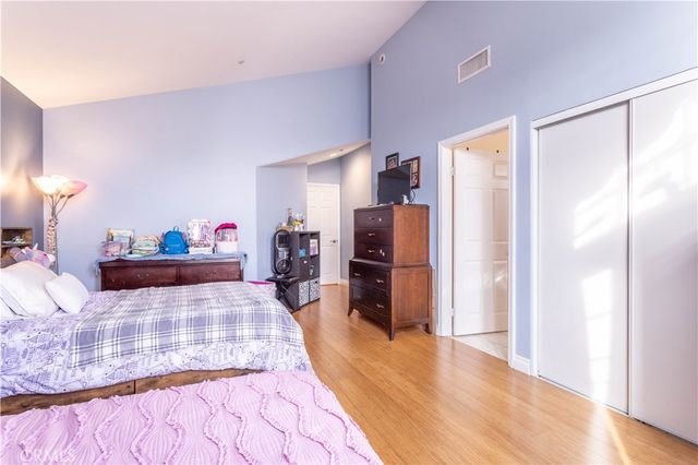 9146 Lemona Avenue 105, North Hills, CA 91343