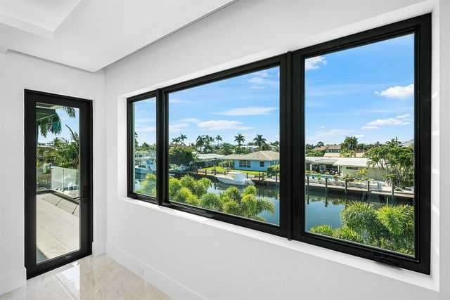 2650 NE 48th Court, Lighthouse Point, FL 33064