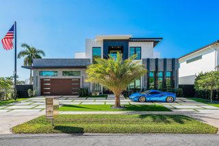 2650 NE 48th Court, Lighthouse Point, FL 33064