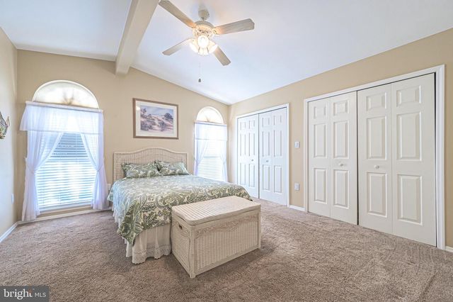 66 KNOLLWOOD DR, Mays Landing, NJ 08330