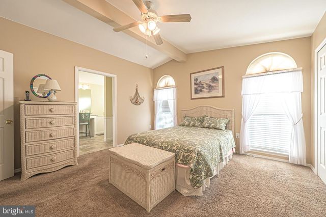 66 KNOLLWOOD DR, Mays Landing, NJ 08330