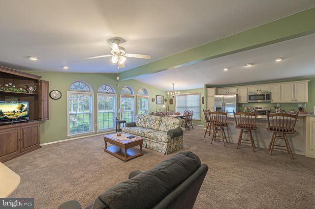 66 KNOLLWOOD DR, Mays Landing, NJ 08330