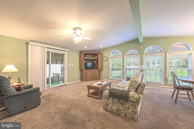 66 KNOLLWOOD DR, Mays Landing, NJ 08330