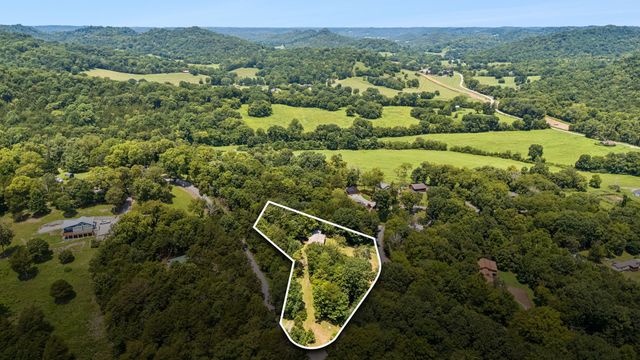 238 Rarick Ln, Gainesboro, TN 38562