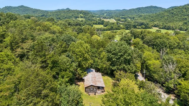 238 Rarick Ln, Gainesboro, TN 38562