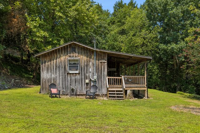 238 Rarick Ln, Gainesboro, TN 38562