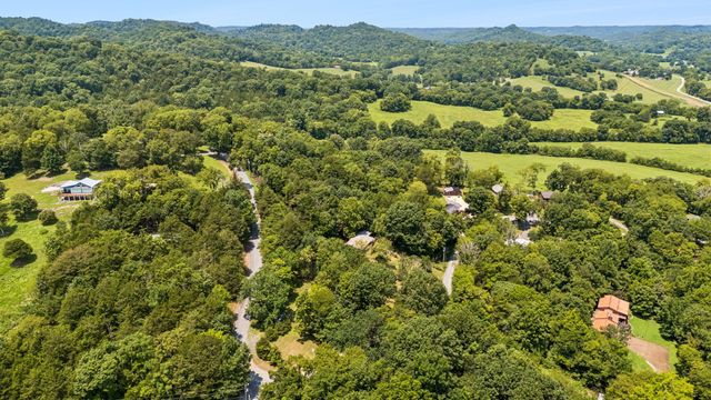 238 Rarick Ln, Gainesboro, TN 38562