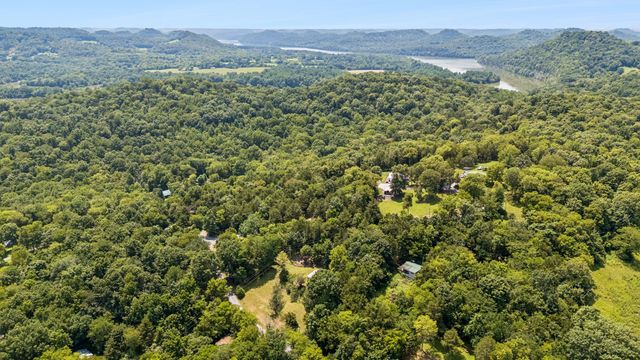 238 Rarick Ln, Gainesboro, TN 38562