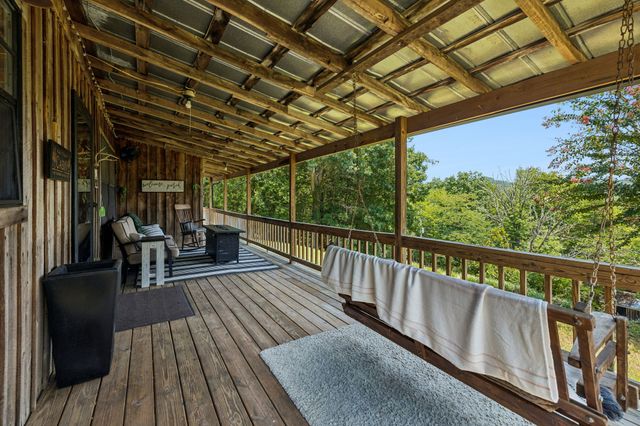 238 Rarick Ln, Gainesboro, TN 38562
