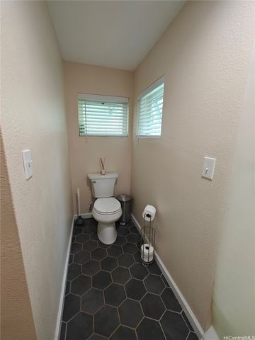 3232 Paty Drive Studio, Honolulu, HI 96822