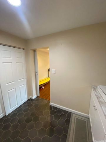 3232 Paty Drive Studio, Honolulu, HI 96822