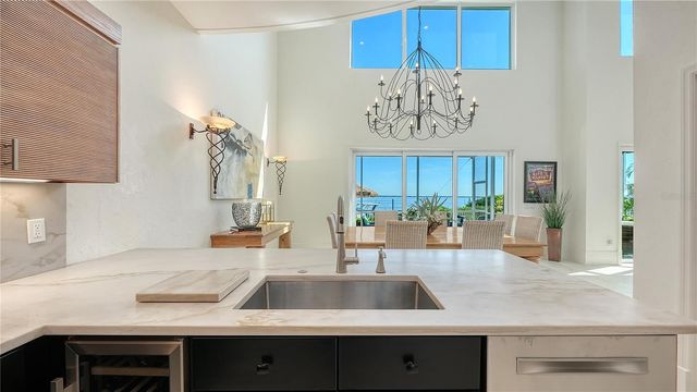 3530 MISTLETOE LANE, Longboat Key, FL 34228