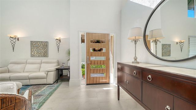 3530 MISTLETOE LANE, Longboat Key, FL 34228