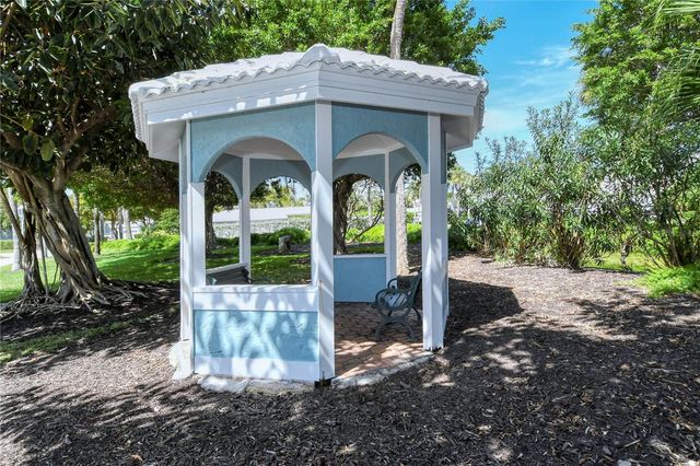 3530 MISTLETOE LANE, Longboat Key, FL 34228