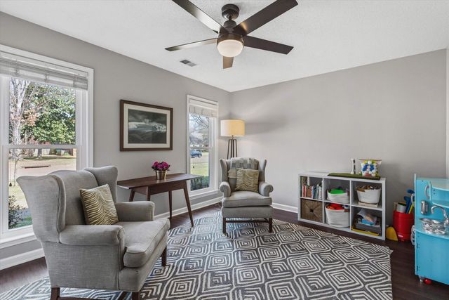 7729 RIVER BEND DR, Germantown, TN 38138