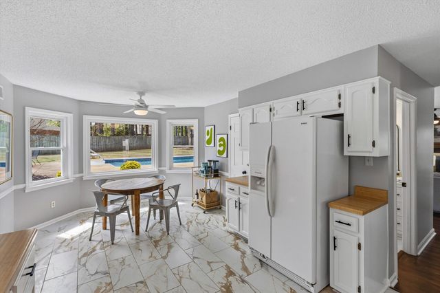 7729 RIVER BEND DR, Germantown, TN 38138