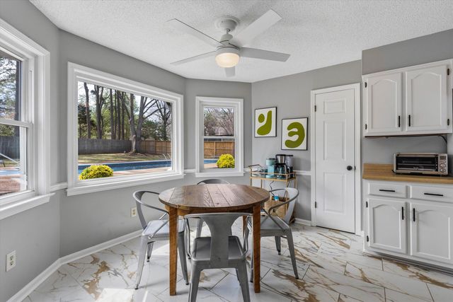 7729 RIVER BEND DR, Germantown, TN 38138