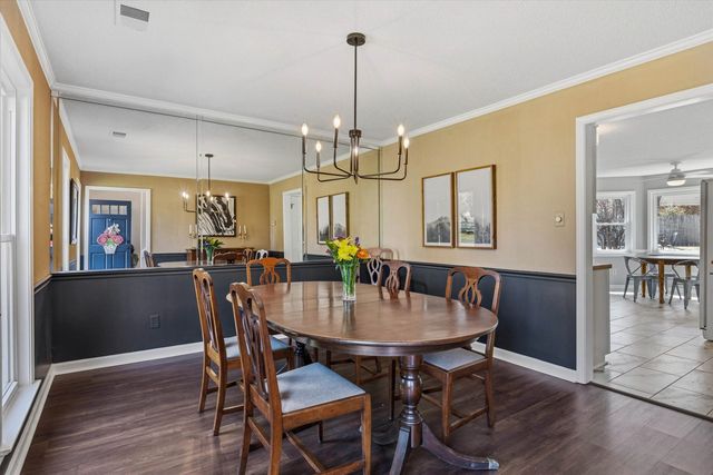 7729 RIVER BEND DR, Germantown, TN 38138